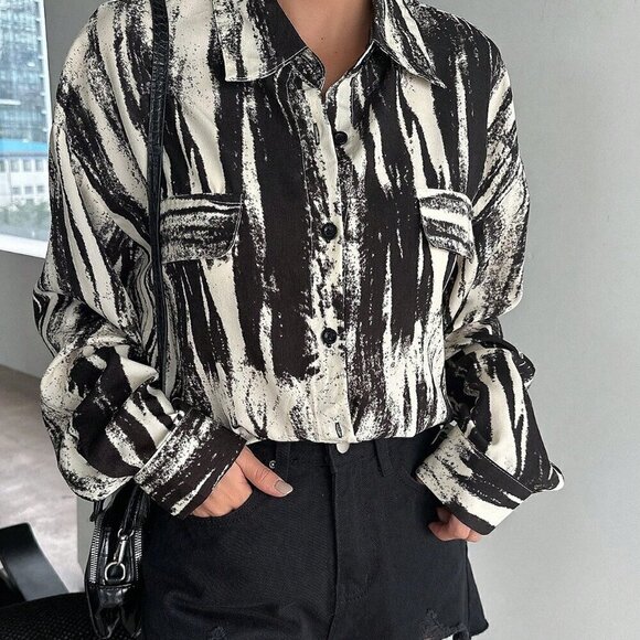 Black and White Casual Women's Brush Print Drop Shoulder Shirt - Picture 6 of 8